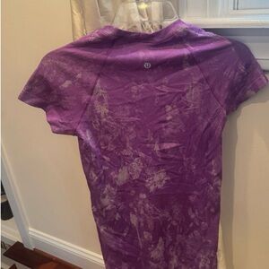 lululemon athletica Purple Tie-Dye Short Sleeve Tee